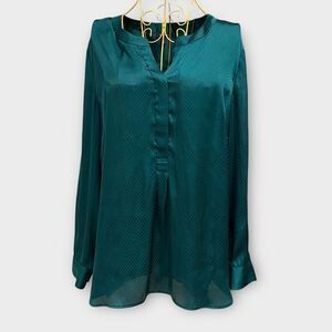 Satin teal green small dot jacquard Talbots blouse Size L